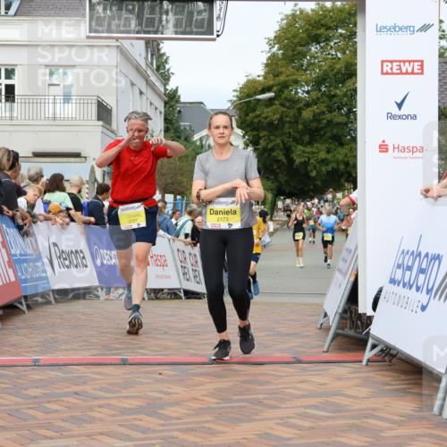 31.08.2025 - 21. Blankeneser Heldenlauf Strokosch-Dieckow http://msf.ph/oto/8676316 31.08.2025 10:28:32 Ziel 2249, 2173, 2727 meine-sportfotos.de