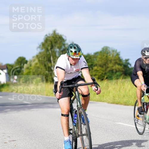 31.08.2025 - Elbe Triathlon Hamburg Michael Burmester http://msf.ph/oto/8676328 31.08.2025 10:23:32 Radfahren 399, 1037, 1093 meine-sportfotos.de