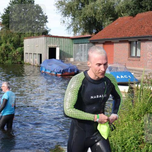31.08.2025 - Elbe Triathlon Hamburg Luisa Fischer http://msf.ph/oto/8676356 31.08.2025 09:07:06 Schwimmen 391, 508, 510, 526 meine-sportfotos.de