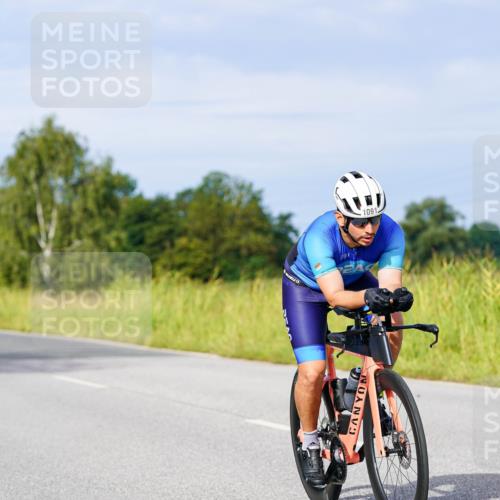 31.08.2025 - Elbe Triathlon Hamburg Michael Burmester http://msf.ph/oto/8676384 31.08.2025 10:23:48 Radfahren 704, 818, 945, 1091, 1095, 1109 meine-sportfotos.de