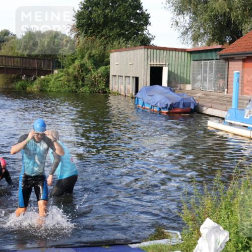 31.08.2025 - Elbe Triathlon Hamburg Luisa Fischer http://msf.ph/oto/8676402 31.08.2025 09:07:32 Schwimmen 388, 402, 405, 487, 618 meine-sportfotos.de
