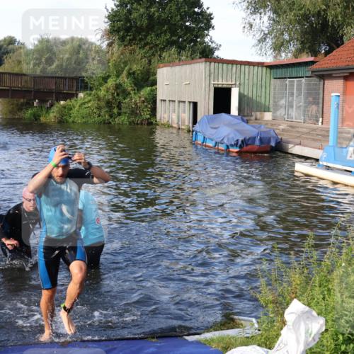 31.08.2025 - Elbe Triathlon Hamburg Luisa Fischer http://msf.ph/oto/8676405 31.08.2025 09:07:32 Schwimmen 388, 402, 405, 487, 618 meine-sportfotos.de