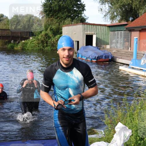 31.08.2025 - Elbe Triathlon Hamburg Luisa Fischer http://msf.ph/oto/8676412 31.08.2025 09:07:34 Schwimmen 402, 405, 487, 618 meine-sportfotos.de