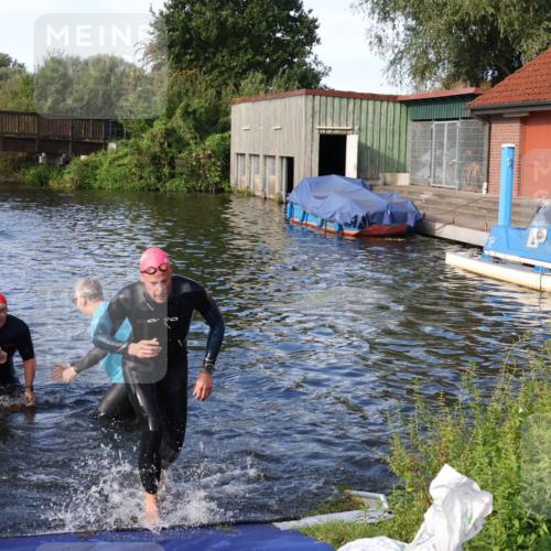 31.08.2025 - Elbe Triathlon Hamburg Luisa Fischer http://msf.ph/oto/8676414 31.08.2025 09:07:35 Schwimmen 402, 405, 487, 618 meine-sportfotos.de