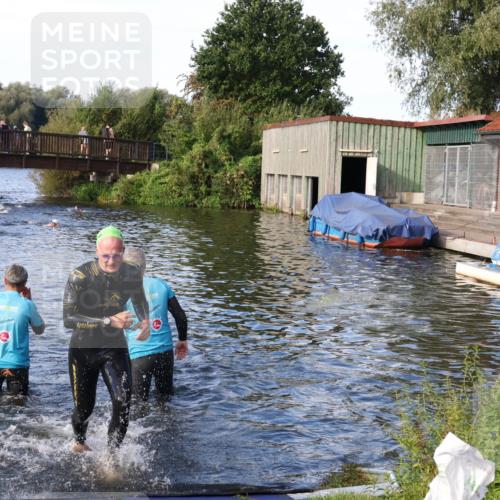 31.08.2025 - Elbe Triathlon Hamburg Luisa Fischer http://msf.ph/oto/8676445 31.08.2025 09:07:57 Schwimmen 602 meine-sportfotos.de