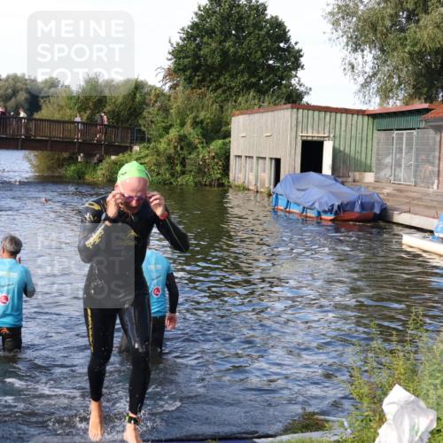 31.08.2025 - Elbe Triathlon Hamburg Luisa Fischer http://msf.ph/oto/8676450 31.08.2025 09:07:58 Schwimmen 602 meine-sportfotos.de