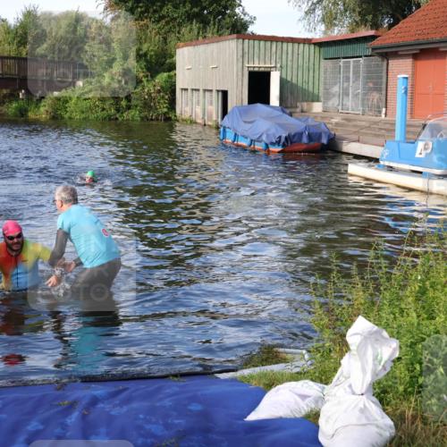 31.08.2025 - Elbe Triathlon Hamburg Luisa Fischer http://msf.ph/oto/8676453 31.08.2025 09:08:26 Schwimmen 500 meine-sportfotos.de