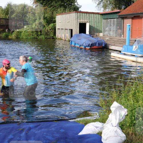 31.08.2025 - Elbe Triathlon Hamburg Luisa Fischer http://msf.ph/oto/8676454 31.08.2025 09:08:27 Schwimmen 500 meine-sportfotos.de