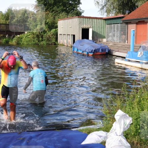 31.08.2025 - Elbe Triathlon Hamburg Luisa Fischer http://msf.ph/oto/8676467 31.08.2025 09:08:29 Schwimmen 399, 500 meine-sportfotos.de