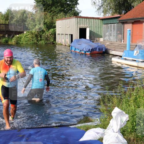 31.08.2025 - Elbe Triathlon Hamburg Luisa Fischer http://msf.ph/oto/8676469 31.08.2025 09:08:29 Schwimmen 399, 500 meine-sportfotos.de