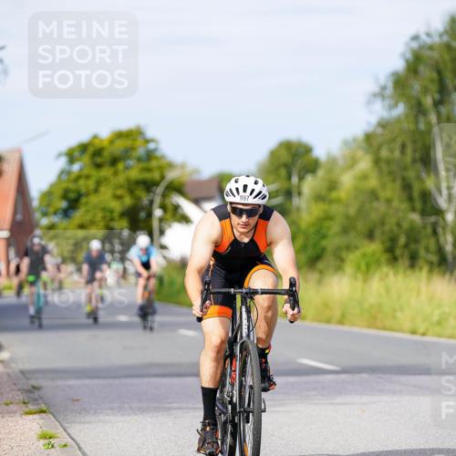 31.08.2025 - Elbe Triathlon Hamburg Michael Burmester http://msf.ph/oto/8676485 31.08.2025 10:24:11 Radfahren 761, 962, 975, 997, 1018, 1076 meine-sportfotos.de