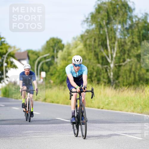 31.08.2025 - Elbe Triathlon Hamburg Michael Burmester http://msf.ph/oto/8676494 31.08.2025 10:24:14 Radfahren 975, 997, 1018, 1047, 1076 meine-sportfotos.de