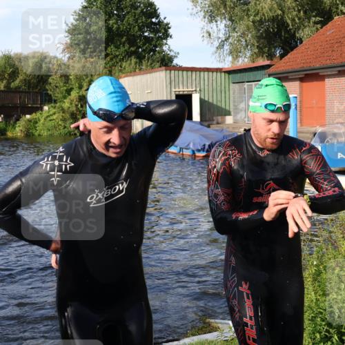 31.08.2025 - Elbe Triathlon Hamburg Luisa Fischer http://msf.ph/oto/8676501 31.08.2025 09:08:45 Schwimmen 422, 633, 636 meine-sportfotos.de