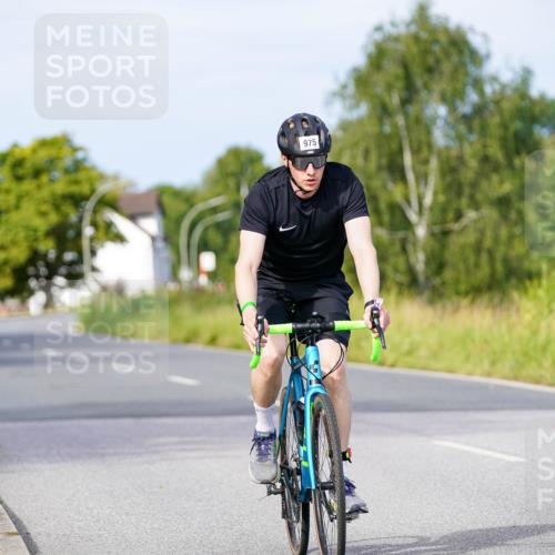 31.08.2025 - Elbe Triathlon Hamburg Michael Burmester http://msf.ph/oto/8676514 31.08.2025 10:24:16 Radfahren 975, 1018, 1047, 1076 meine-sportfotos.de