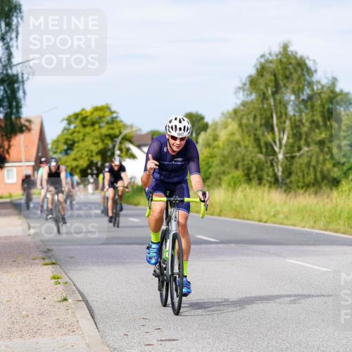 31.08.2025 - Elbe Triathlon Hamburg Michael Burmester http://msf.ph/oto/8676518 31.08.2025 10:24:21 Radfahren 703, 943, 972, 1028, 1047, 1074, 1083 meine-sportfotos.de