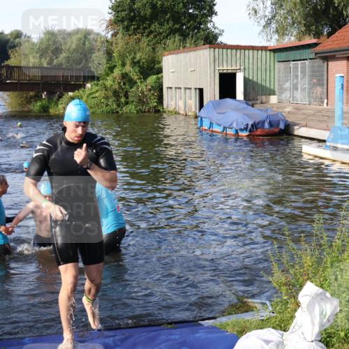 31.08.2025 - Elbe Triathlon Hamburg Luisa Fischer http://msf.ph/oto/8676594 31.08.2025 09:09:28 Schwimmen 406, 546 meine-sportfotos.de