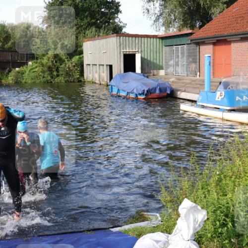 31.08.2025 - Elbe Triathlon Hamburg Luisa Fischer http://msf.ph/oto/8676661 31.08.2025 09:09:58 Schwimmen 459, 481, 589, 646 meine-sportfotos.de