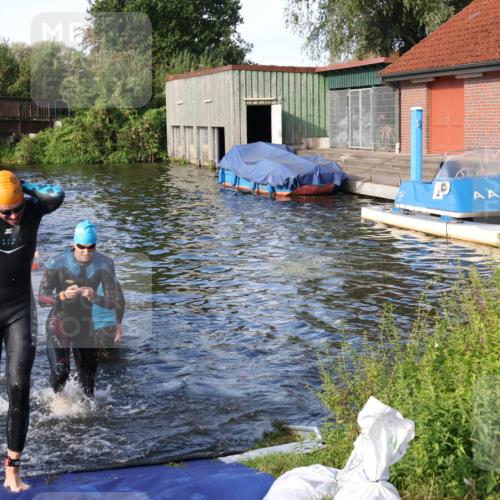 31.08.2025 - Elbe Triathlon Hamburg Luisa Fischer http://msf.ph/oto/8676664 31.08.2025 09:09:59 Schwimmen 459, 481, 589, 646 meine-sportfotos.de