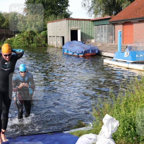 31.08.2025 - Elbe Triathlon Hamburg Luisa Fischer http://msf.ph/oto/8676665 31.08.2025 09:09:59 Schwimmen 459, 481, 589, 646 meine-sportfotos.de