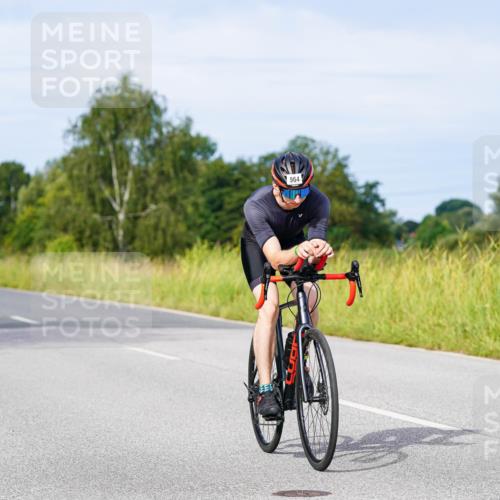 31.08.2025 - Elbe Triathlon Hamburg Michael Burmester http://msf.ph/oto/8676678 31.08.2025 10:25:00 Radfahren 446, 662, 893, 937, 964, 1062 meine-sportfotos.de