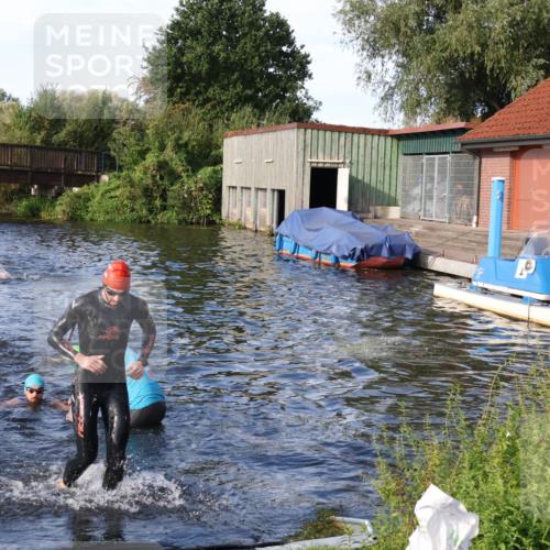 31.08.2025 - Elbe Triathlon Hamburg Luisa Fischer http://msf.ph/oto/8676683 31.08.2025 09:10:09 Schwimmen 432, 473, 478, 658 meine-sportfotos.de
