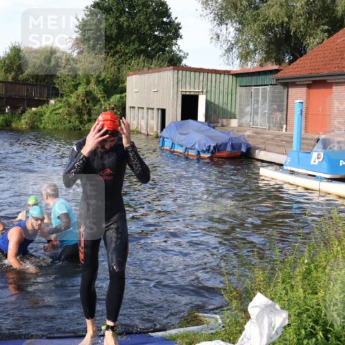 31.08.2025 - Elbe Triathlon Hamburg Luisa Fischer http://msf.ph/oto/8676695 31.08.2025 09:10:11 Schwimmen 432, 473, 478, 658 meine-sportfotos.de