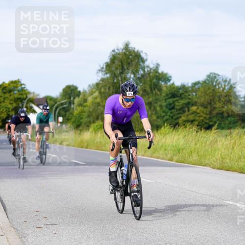 31.08.2025 - Elbe Triathlon Hamburg Michael Burmester http://msf.ph/oto/8676719 31.08.2025 10:25:10 Radfahren 782, 929, 955, 958, 1003, 1039, 1094, 1096 meine-sportfotos.de