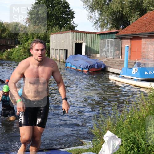 31.08.2025 - Elbe Triathlon Hamburg Luisa Fischer http://msf.ph/oto/8676722 31.08.2025 09:10:16 Schwimmen 432, 473, 478, 658 meine-sportfotos.de