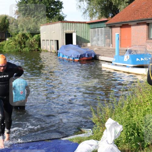 31.08.2025 - Elbe Triathlon Hamburg Luisa Fischer http://msf.ph/oto/8676773 31.08.2025 09:10:39 Schwimmen 499, 603, 655 meine-sportfotos.de
