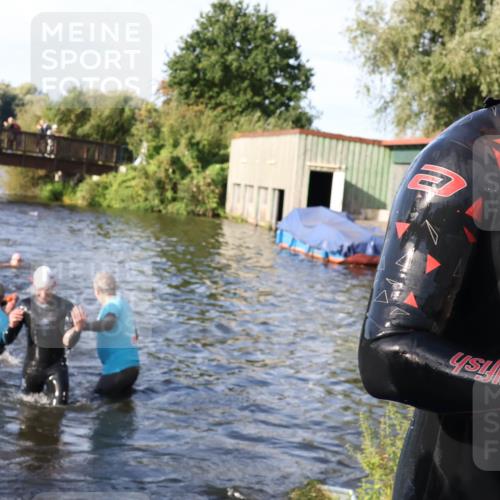 31.08.2025 - Elbe Triathlon Hamburg Luisa Fischer http://msf.ph/oto/8676802 31.08.2025 09:10:58 Schwimmen 428, 595, 648 meine-sportfotos.de