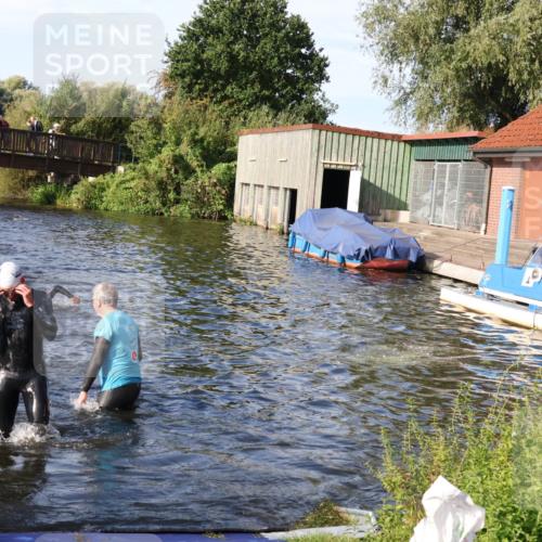 31.08.2025 - Elbe Triathlon Hamburg Luisa Fischer http://msf.ph/oto/8676806 31.08.2025 09:10:58 Schwimmen 428, 595, 648 meine-sportfotos.de
