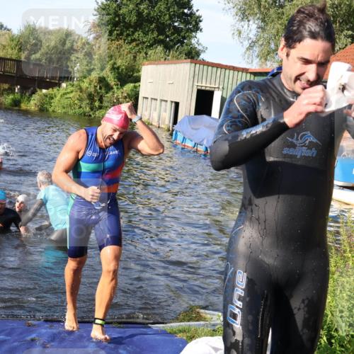 31.08.2025 - Elbe Triathlon Hamburg Luisa Fischer http://msf.ph/oto/8676821 31.08.2025 09:11:04 Schwimmen 428, 557, 574, 648 meine-sportfotos.de