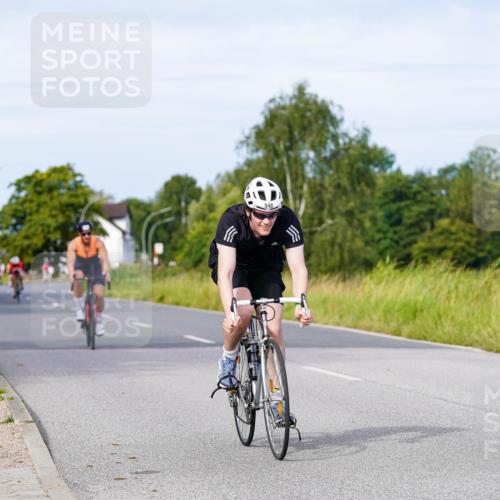 31.08.2025 - Elbe Triathlon Hamburg Michael Burmester http://msf.ph/oto/8676834 31.08.2025 10:25:44 Radfahren 692, 948, 1054, 1133 meine-sportfotos.de