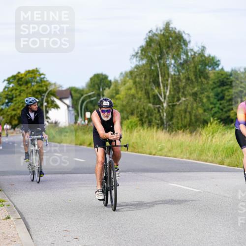 31.08.2025 - Elbe Triathlon Hamburg Michael Burmester http://msf.ph/oto/8676892 31.08.2025 10:25:57 Radfahren 503, 806, 890, 1020, 1029, 1055 meine-sportfotos.de
