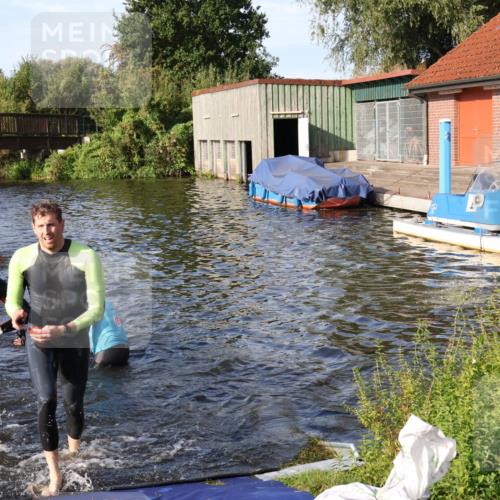 31.08.2025 - Elbe Triathlon Hamburg Luisa Fischer http://msf.ph/oto/8676944 31.08.2025 09:12:04 Schwimmen 477, 525, 568, 626 meine-sportfotos.de