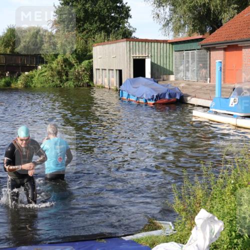 31.08.2025 - Elbe Triathlon Hamburg Luisa Fischer http://msf.ph/oto/8676989 31.08.2025 09:12:16 Schwimmen 626, 639 meine-sportfotos.de