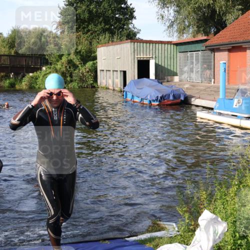 31.08.2025 - Elbe Triathlon Hamburg Luisa Fischer http://msf.ph/oto/8677002 31.08.2025 09:12:18 Schwimmen 639 meine-sportfotos.de