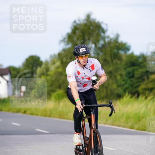 31.08.2025 - Elbe Triathlon Hamburg Michael Burmester http://msf.ph/oto/8677027 31.08.2025 10:26:40 Radfahren 785, 1010 meine-sportfotos.de