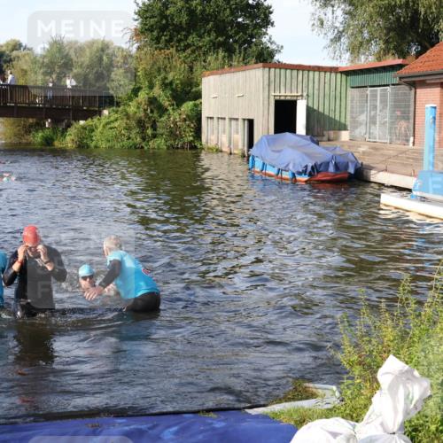 31.08.2025 - Elbe Triathlon Hamburg Luisa Fischer http://msf.ph/oto/8677042 31.08.2025 09:12:53 Schwimmen 461, 566, 615, 627, 642 meine-sportfotos.de