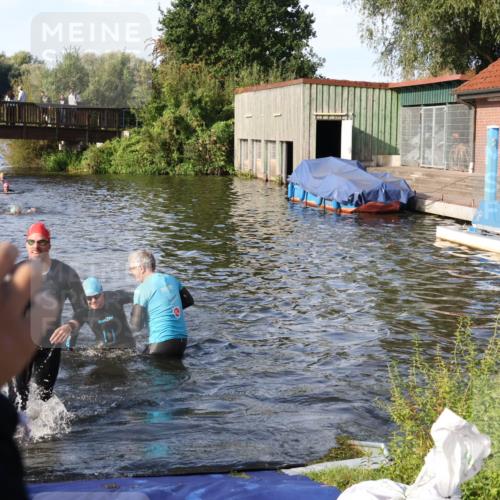 31.08.2025 - Elbe Triathlon Hamburg Luisa Fischer http://msf.ph/oto/8677054 31.08.2025 09:12:55 Schwimmen 566, 615, 623, 627, 642 meine-sportfotos.de