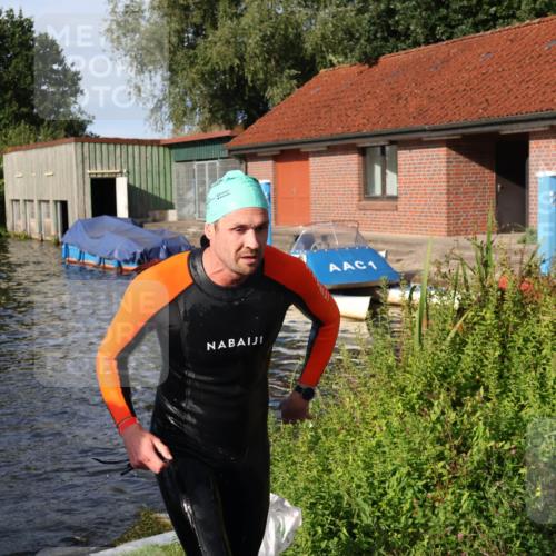 31.08.2025 - Elbe Triathlon Hamburg Luisa Fischer http://msf.ph/oto/8677075 31.08.2025 09:13:24 Schwimmen 650 meine-sportfotos.de