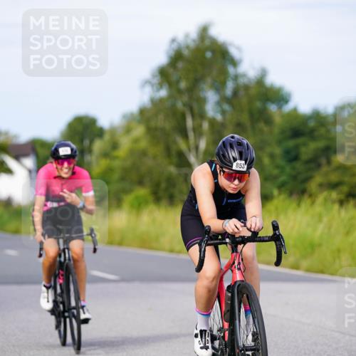 31.08.2025 - Elbe Triathlon Hamburg Michael Burmester http://msf.ph/oto/8677082 31.08.2025 10:27:01 Radfahren 830, 853, 992, 993 meine-sportfotos.de