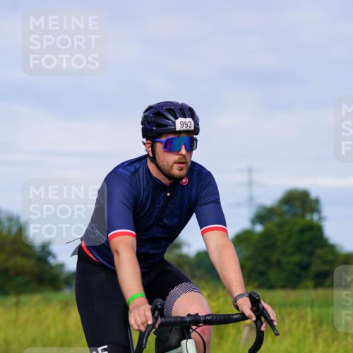 31.08.2025 - Elbe Triathlon Hamburg Michael Burmester http://msf.ph/oto/8677100 31.08.2025 10:27:07 Radfahren 882, 993 meine-sportfotos.de