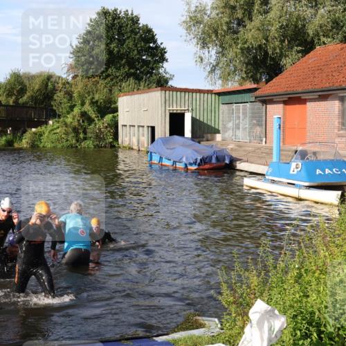 31.08.2025 - Elbe Triathlon Hamburg Luisa Fischer http://msf.ph/oto/8677144 31.08.2025 09:14:16 Schwimmen 597, 601, 608, 638, 659 meine-sportfotos.de