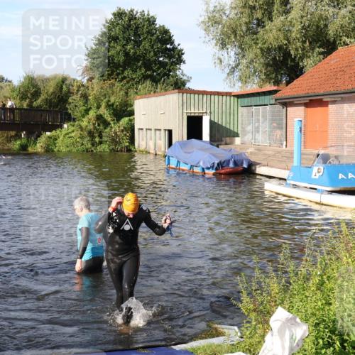 31.08.2025 - Elbe Triathlon Hamburg Luisa Fischer http://msf.ph/oto/8677175 31.08.2025 09:14:22 Schwimmen 597, 601, 638, 659 meine-sportfotos.de