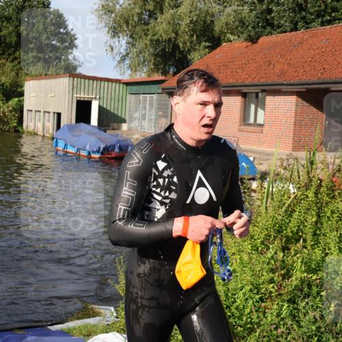 31.08.2025 - Elbe Triathlon Hamburg Luisa Fischer http://msf.ph/oto/8677193 31.08.2025 09:14:26 Schwimmen 601 meine-sportfotos.de