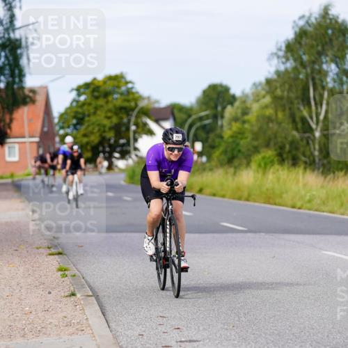 31.08.2025 - Elbe Triathlon Hamburg Michael Burmester http://msf.ph/oto/8677204 31.08.2025 10:27:45 Radfahren 401, 797, 941, 1057, 1098, 1148 meine-sportfotos.de
