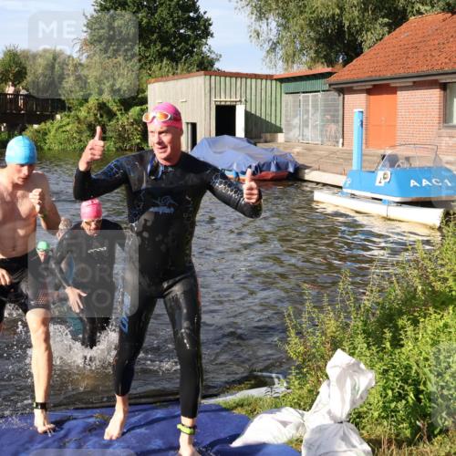 31.08.2025 - Elbe Triathlon Hamburg Luisa Fischer http://msf.ph/oto/8677230 31.08.2025 09:14:56 Schwimmen 427, 466, 605, 610, 715, 716, 724, 728 meine-sportfotos.de