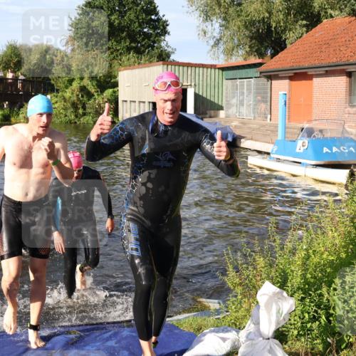 31.08.2025 - Elbe Triathlon Hamburg Luisa Fischer http://msf.ph/oto/8677231 31.08.2025 09:14:57 Schwimmen 427, 466, 605, 610, 715, 716, 724, 728 meine-sportfotos.de