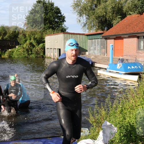 31.08.2025 - Elbe Triathlon Hamburg Luisa Fischer http://msf.ph/oto/8677255 31.08.2025 09:15:01 Schwimmen 427, 466, 605, 610, 715, 716, 724, 728 meine-sportfotos.de